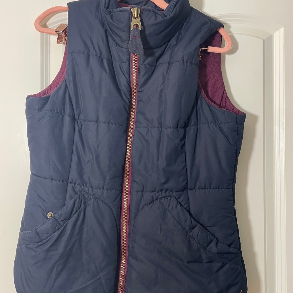 Women's Navy Puffer Vest